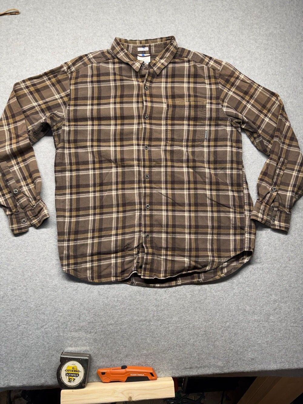 Columbia L Regular Fit Brown Beige Cream Plaid Flannel Cotton Button-Up Shirt